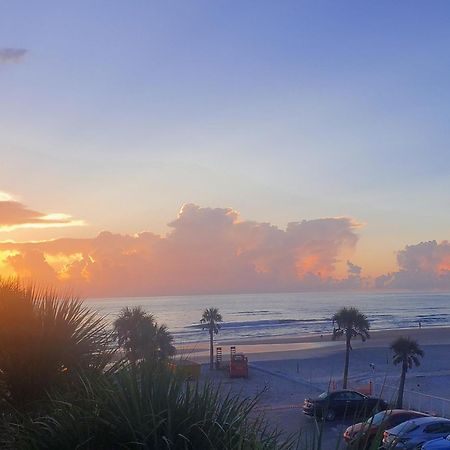 Beachside Bliss Ocean Views & Endless Fun Daytona Beach! 外观 照片